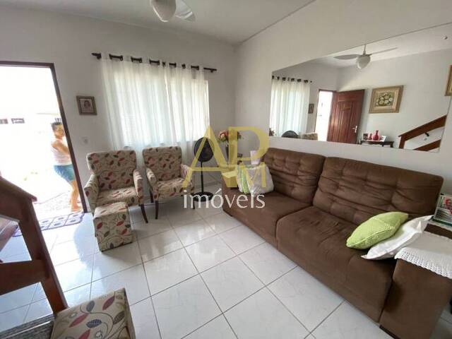 #871 - Casa para Venda em São José - SC