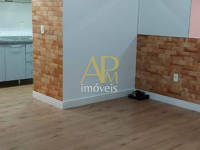 #975 - Apartamento para Venda em Palhoça - SC