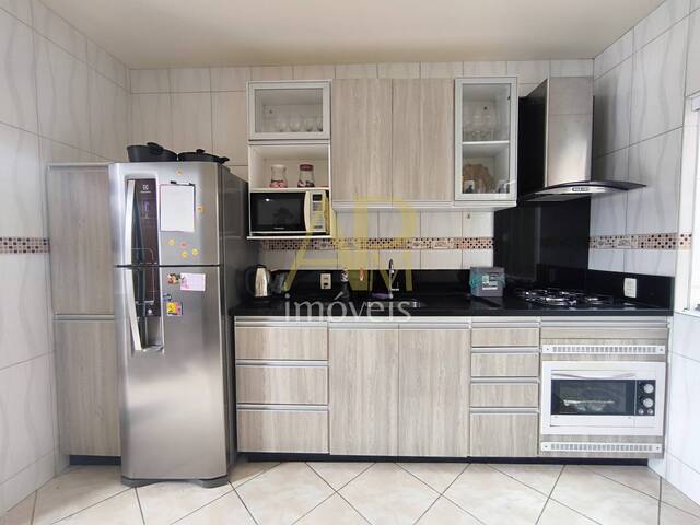 #1718 - Casa para Venda em São José - SC