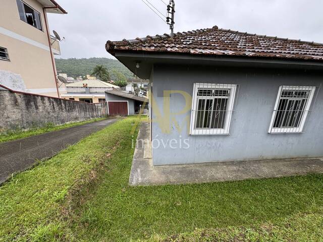#1941 - Casa para Venda em Biguaçu - SC - 2