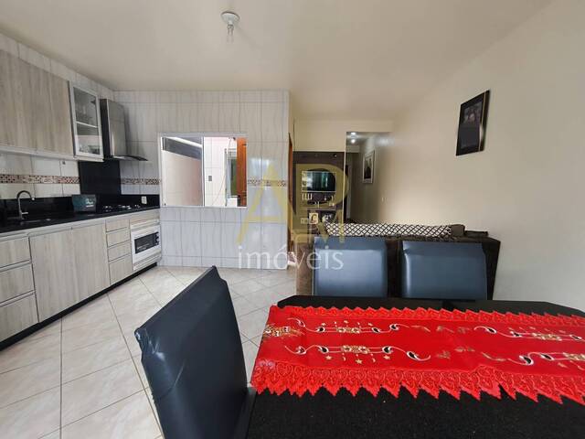 #1718 - Casa para Venda em São José - SC - 2