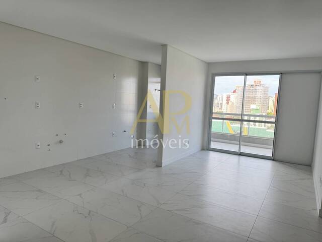 Apartamento para Venda em Florianópolis - 2