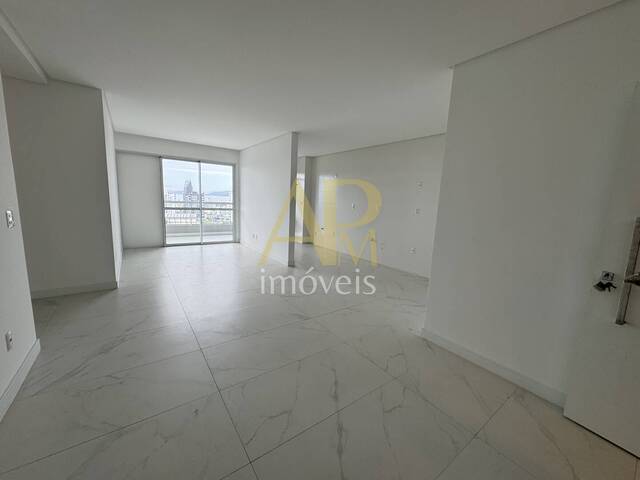 Apartamento para Venda em Florianópolis - 3