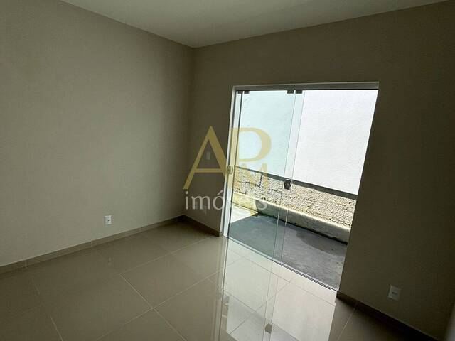 Casa para Venda em São José - 5