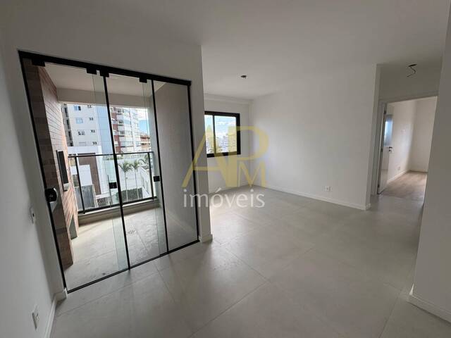 #2047 - Apartamento para Venda em Florianópolis - SC - 2