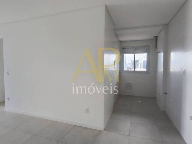 Apartamento para Venda em Florianópolis - 4