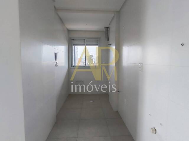 Apartamento para Venda em Florianópolis - 5