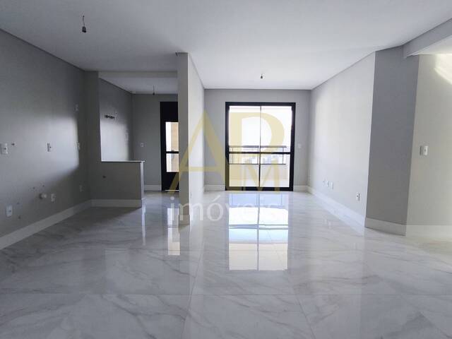 Apartamento para Venda em São José - 2