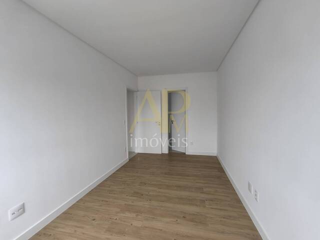 #661 - Apartamento para Venda em São José - SC