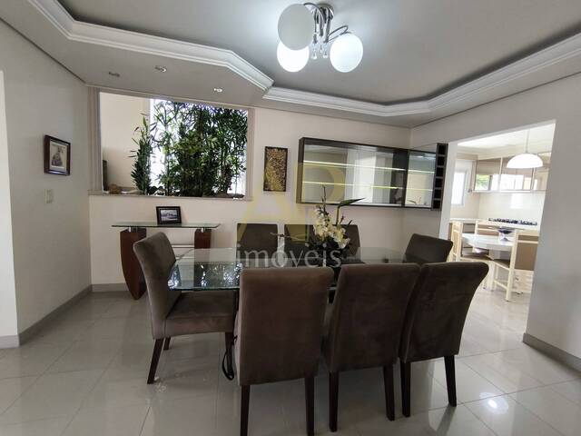 Casa para Venda em São José - 5