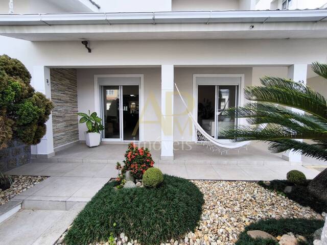 Casa para Venda em São José - 3