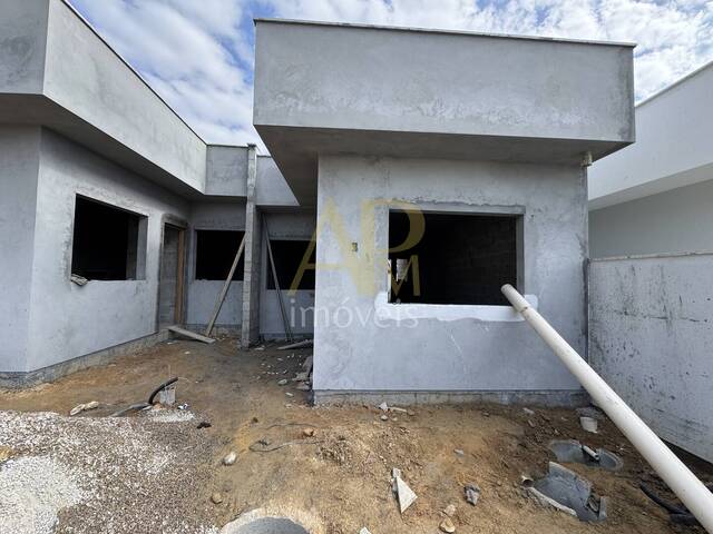 Casa para Venda em São José - 4