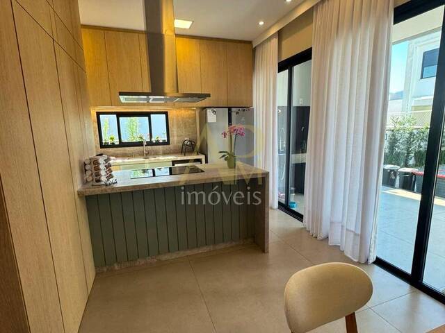 Casa para Venda em Biguaçu - 2