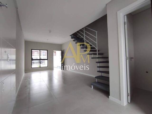 Casa para Venda em São José - 5