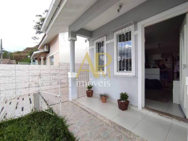 #1377 - Casa para Venda em Palhoça - SC