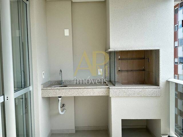 #2045 - Apartamento para Venda em Florianópolis - SC - 2