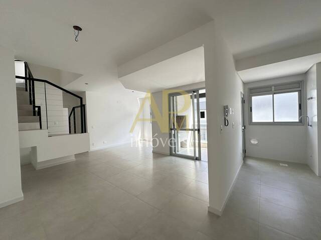 #2045 - Apartamento para Venda em Florianópolis - SC - 1