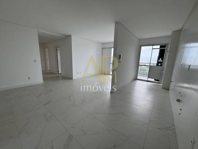 #2221 - Apartamento para Venda em Florianópolis - SC - 3