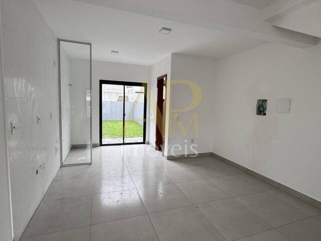 Casa para Venda em São José - 5